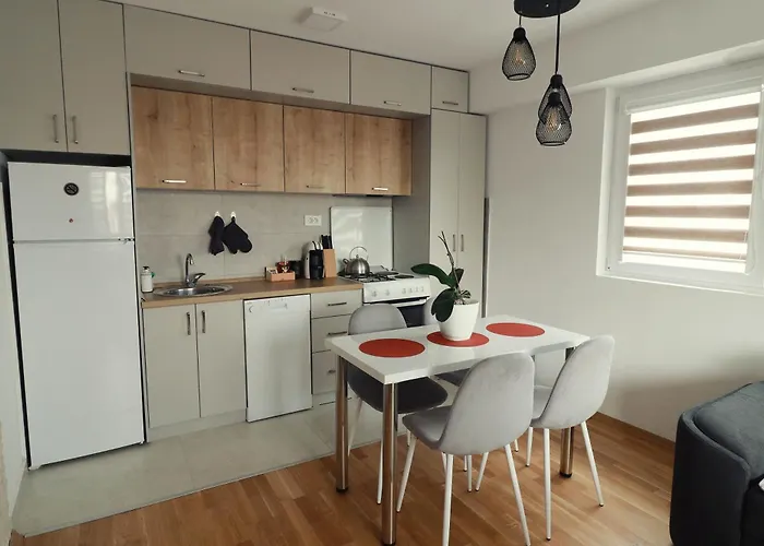 Luna Apartment By Sienna